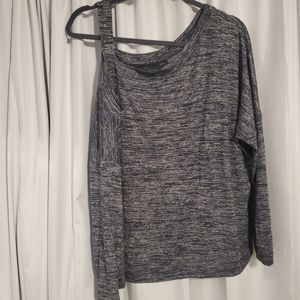 Market & Spruce cold shoulder top